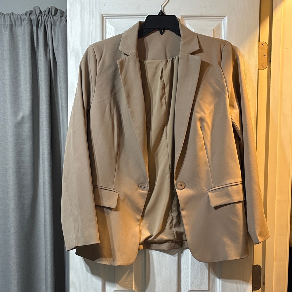 Tan Women's Blazer